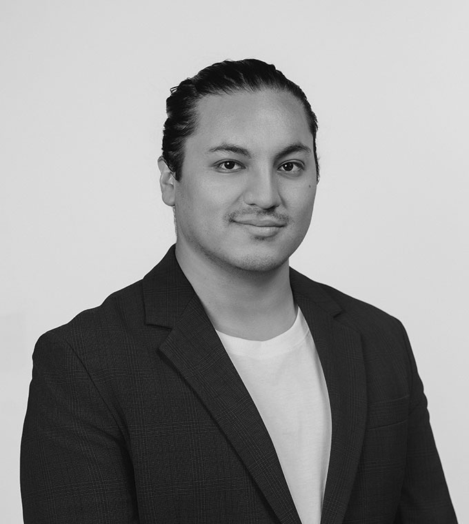 https://maytasebastian-beta.screativa.com/wp-content/uploads/2025/03/LUIS_MS.jpg